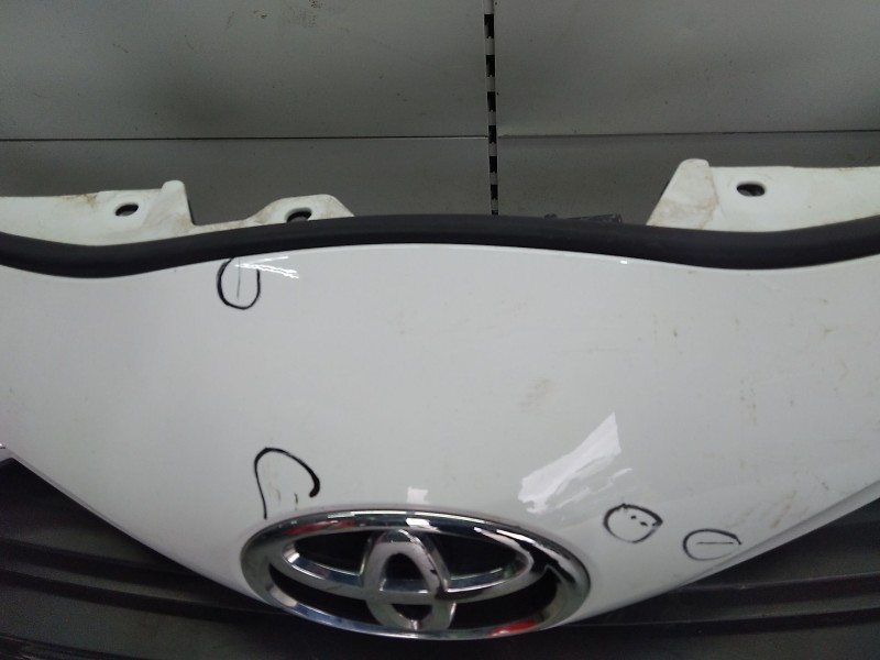 Recambio de paragolpes delantero para toyota yaris (_p13_) 1.5 (nsp131_) referencia OEM IAM 521190U927  