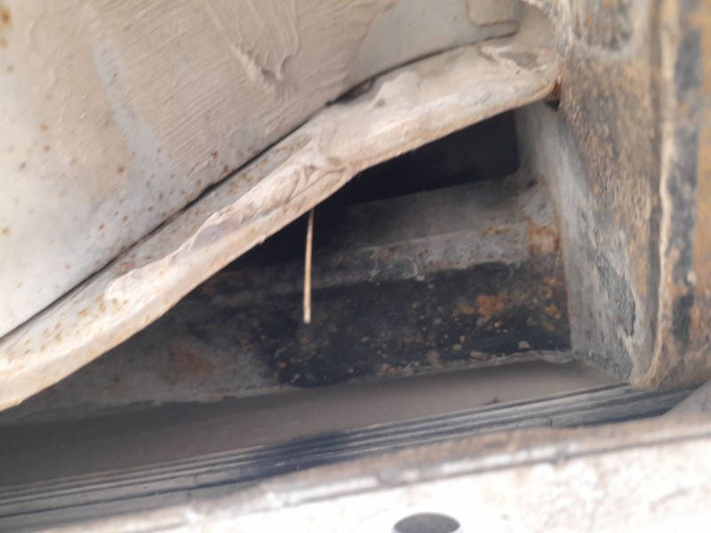 Recambio de refuerzo paragolpes trasero para nissan almera i (n15) 2.0 d referencia OEM IAM   