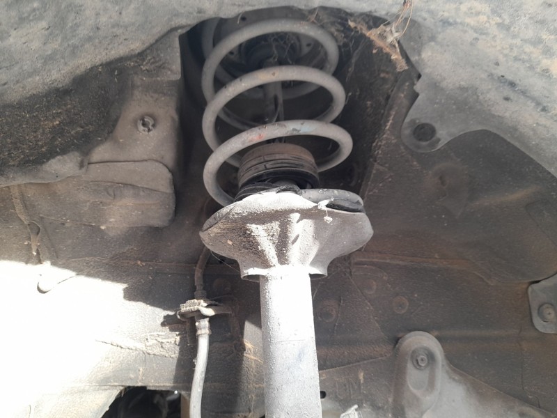 Recambio de amortiguador delantero derecho para nissan almera i (n15) 2.0 d referencia OEM IAM   