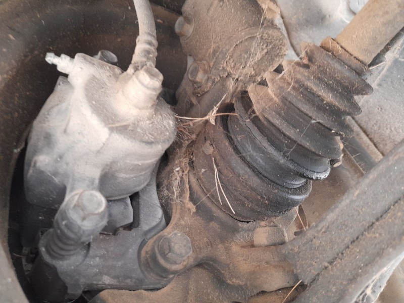 Recambio de mangueta delantera derecha para nissan almera i (n15) 2.0 d referencia OEM IAM   