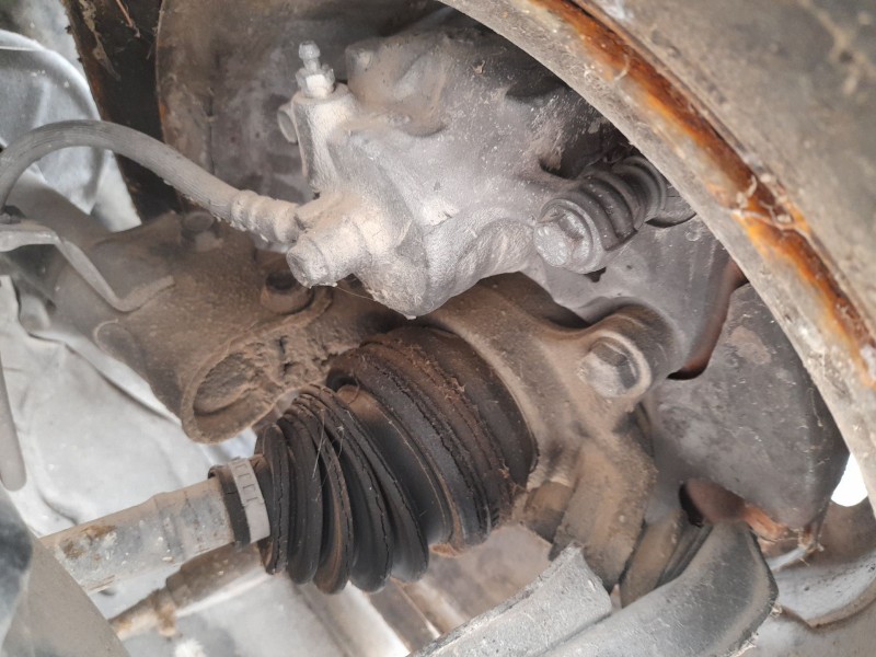 Recambio de mangueta delantera izquierda para nissan almera i (n15) 2.0 d referencia OEM IAM   