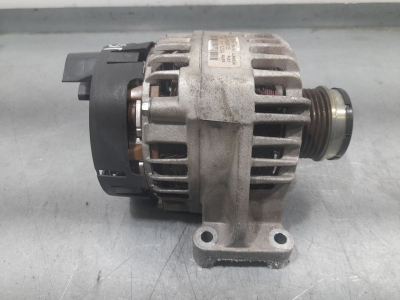 Recambio de alternador para fiat tipo station wagon (356_, 357_) 1.4 (356wxf1b) referencia OEM IAM 51874105 MS1012101670 DENSO