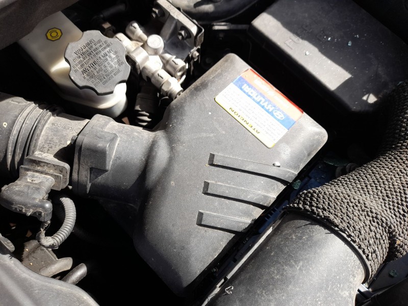 Recambio de carcasa filtro aire para hyundai tucson (jm) 2.0 crdi referencia OEM IAM 281122E250  