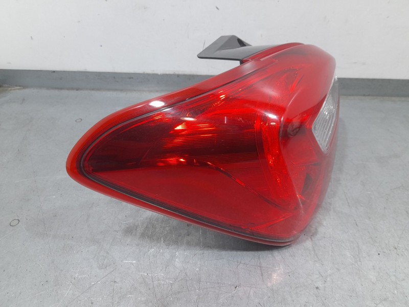 Recambio de piloto trasero izquierdo para mitsubishi space star (a00) kaiteki referencia OEM IAM 8330B021  