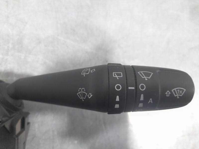 Recambio de mando luces y limpia para fiat tipo station wagon (356_, 357_) 1.4 (356wxf1b) referencia OEM IAM 077357051340  