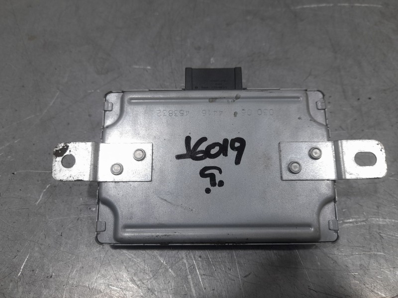 Recambio de modulo electronico para mitsubishi space star (a00) kaiteki referencia OEM IAM 8638A053  