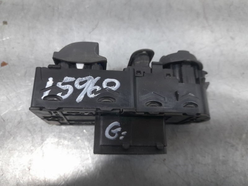 Recambio de mando elevalunas delantero izquierdo para peugeot 2008 (--.2013) style referencia OEM IAM 96751129ZD  C/ MANDO RETRO