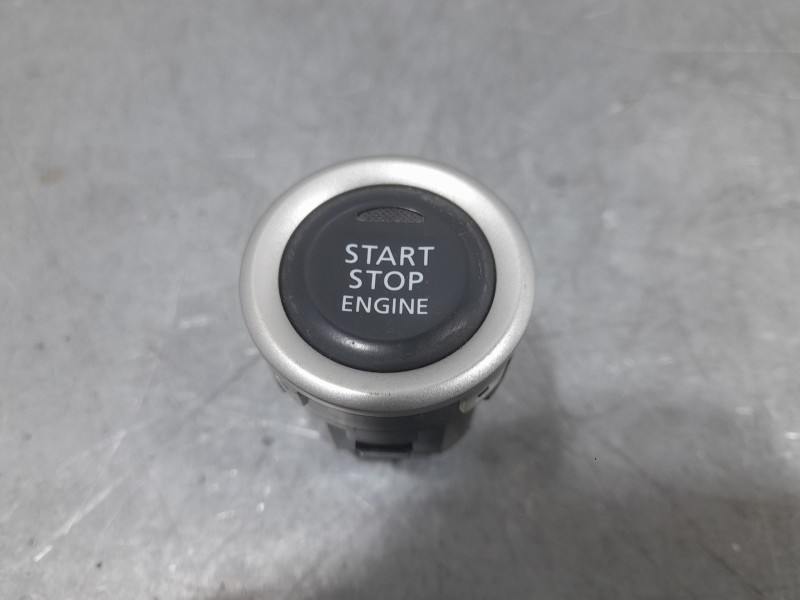 Recambio de boton start/stop para mitsubishi space star (a00) kaiteki referencia OEM IAM 8610A130  