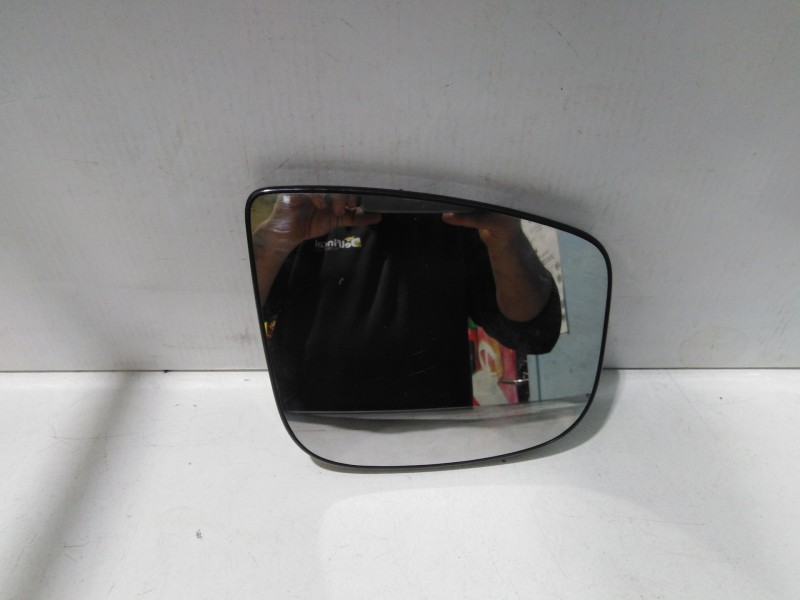 Recambio de cristal retrovisor derecho para peugeot partner kasten confort l1 referencia OEM IAM 1679995780  