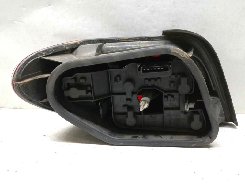 Recambio de piloto trasero derecho para citroën xsara berlina 1.9 d sx referencia OEM IAM   