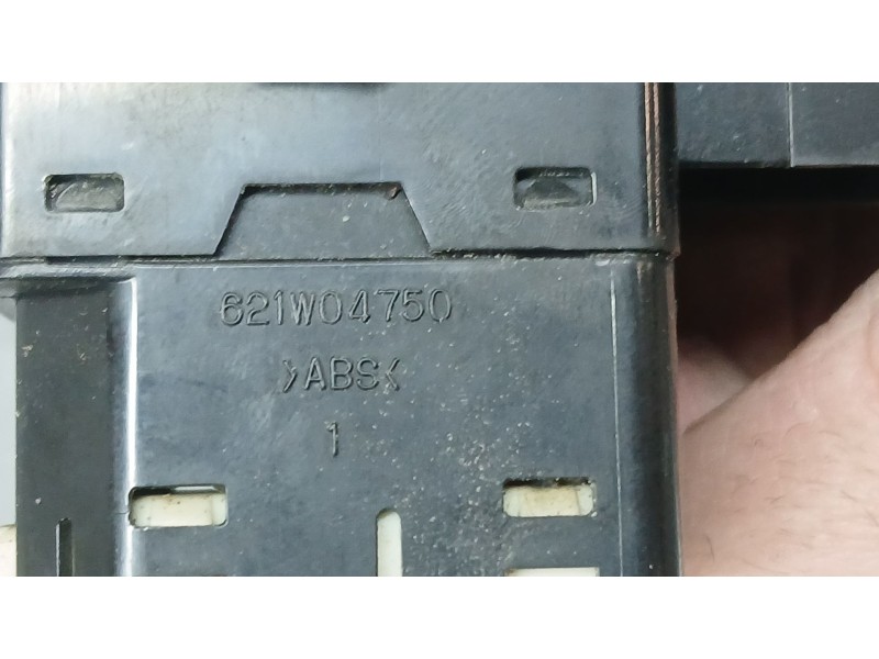 Recambio de mando elevalunas delantero izquierdo para daewoo kalos (klas) 1.4 referencia OEM IAM 96540780  621W04750
