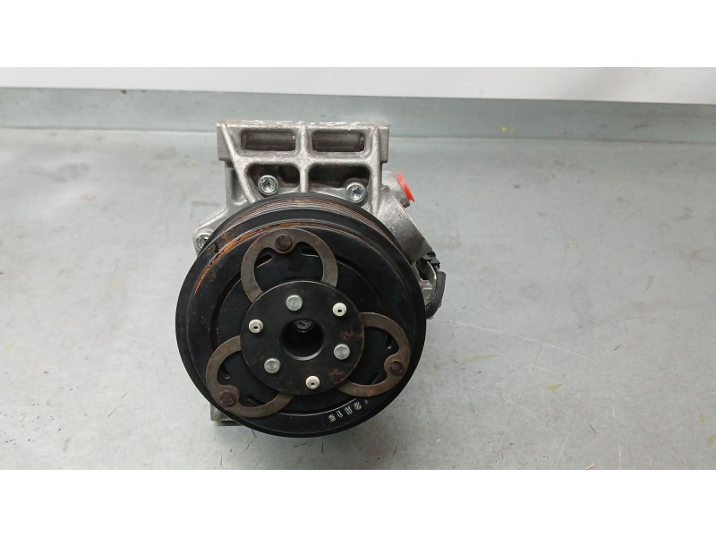 Recambio de compresor aire acondicionado para dacia sandero stepway referencia OEM IAM 926008469R CALSONIK KANSEI CR08D