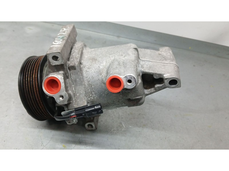 Recambio de compresor aire acondicionado para dacia sandero stepway referencia OEM IAM 926008469R CALSONIK KANSEI CR08D