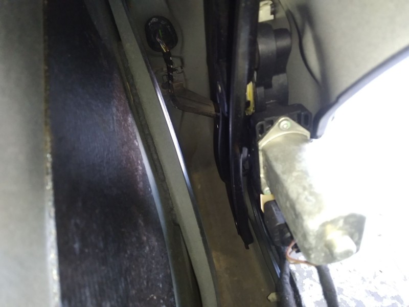 Recambio de elevalunas trasero izquierdo para bmw serie 1 lim. (f20) 114 d referencia OEM IAM 51357281883  ELECTRICO