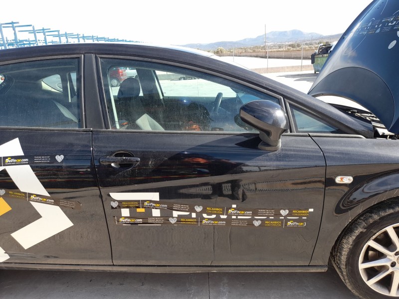 Recambio de puerta delantera derecha para seat leon (1p1) 1.9 tdi referencia OEM IAM  TOCADA 