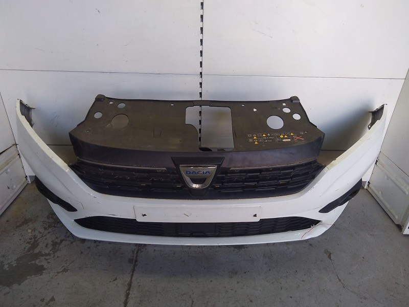 Recambio de paragolpes delantero para dacia sandero iii 1.0 tce 90 referencia OEM IAM 620105625Y ROZADO 