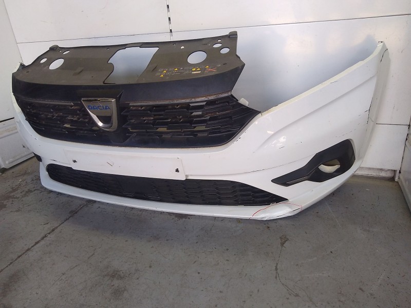 Recambio de paragolpes delantero para dacia sandero iii 1.0 tce 90 referencia OEM IAM 620105625Y ROZADO 