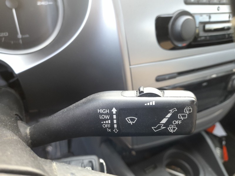 Recambio de mando luces y limpia para seat leon (1p1) 1.9 tdi referencia OEM IAM   