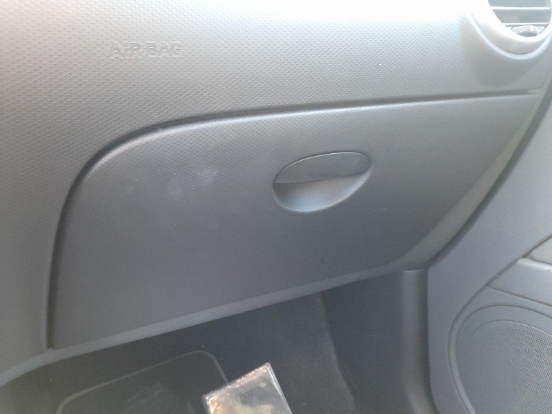 Recambio de guantera para seat leon (1p1) 1.9 tdi referencia OEM IAM   