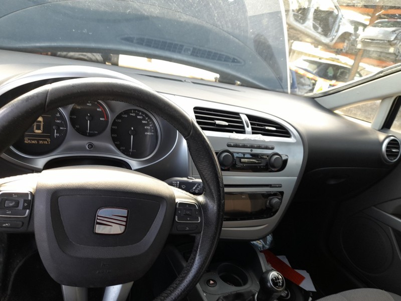 Recambio de kit airbag para seat leon (1p1) 1.9 tdi referencia OEM IAM  C/SALPICADERO Y PRETENSORES 