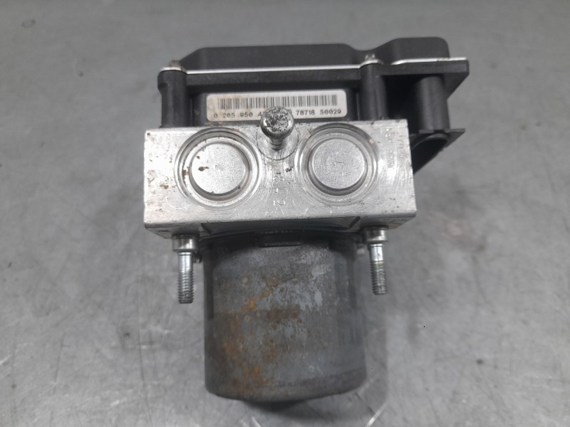 Recambio de abs para land rover range rover (lm) v8 td vogue referencia OEM IAM 0265235020  