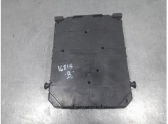 CAJA RELES / FUSIBLES 044071803687 