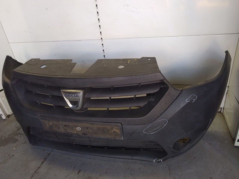 Recambio de paragolpes delantero para dacia dokker furgoneta/monovolumen 1.5 dci (feaj) referencia OEM IAM 620221477R tocado toc