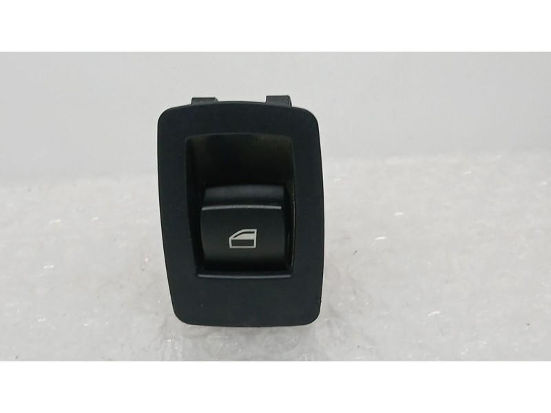 Recambio de mando elevalunas trasero izquierdo para bmw x5 (e70) 3.0 d referencia OEM IAM 61316945874  15939900