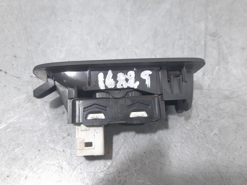 Recambio de mando elevalunas trasero derecho para citroën grand c4 spacetourer van (3a_, 3e_) bluehdi 130 referencia OEM IAM 967