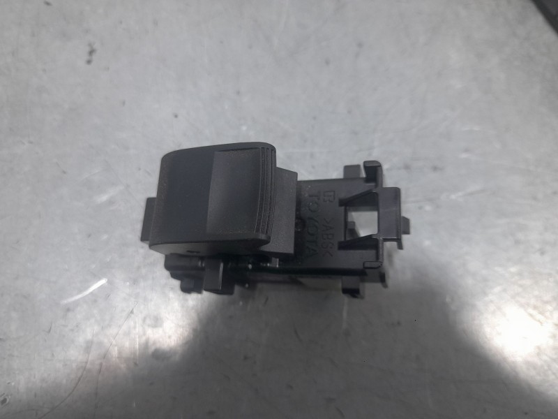 Recambio de mando elevalunas delantero derecho para peugeot 108 1.0 vti 72 referencia OEM IAM 742310H020  