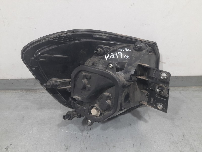 Recambio de piloto trasero derecho exterior para fiat tipo station wagon (356_, 357_) 1.4 (356wxf1b) referencia OEM IAM 05218592