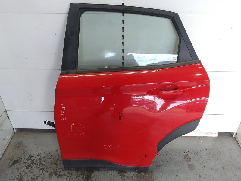 Recambio de puerta trasera izquierda para hyundai kona klass hybrid 2wd referencia OEM IAM 77003J9020  TOCADA