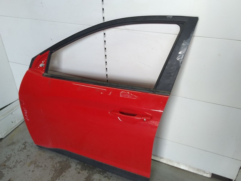 Recambio de puerta delantera izquierda para hyundai kona klass hybrid 2wd referencia OEM IAM 76003J9020  TOCADA