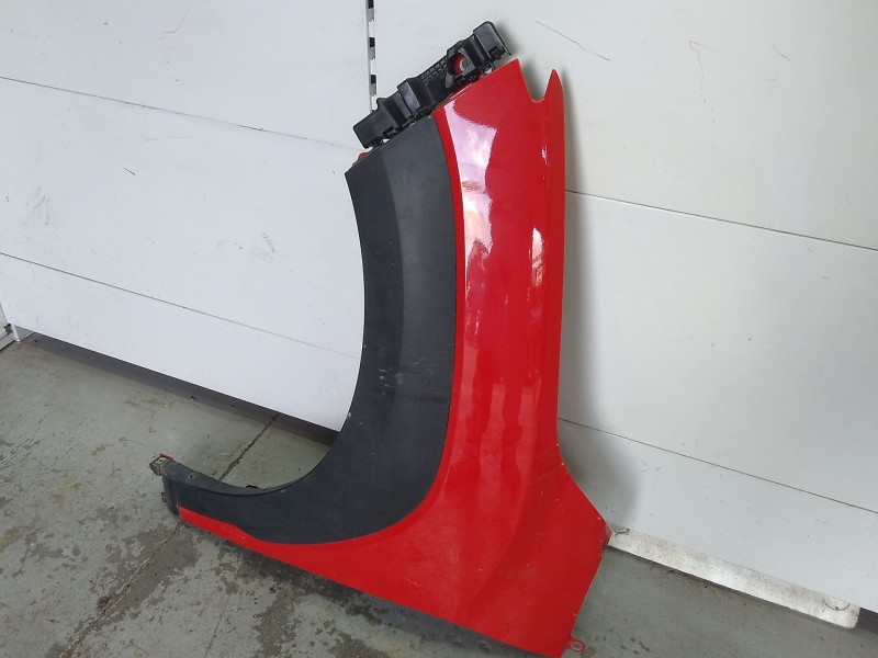 Recambio de aleta delantera izquierda para hyundai kona klass hybrid 2wd referencia OEM IAM 66311J9000  