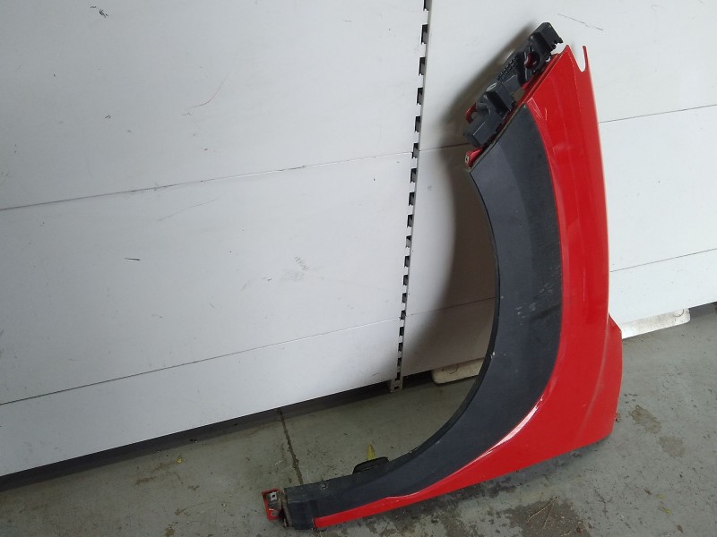 Recambio de aleta delantera izquierda para hyundai kona klass hybrid 2wd referencia OEM IAM 66311J9000  