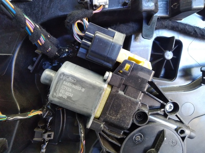 Recambio de elevalunas delantero derecho para ford fiesta (ccn) gt-line referencia OEM IAM 8A61B23208AB  ELECTRICO