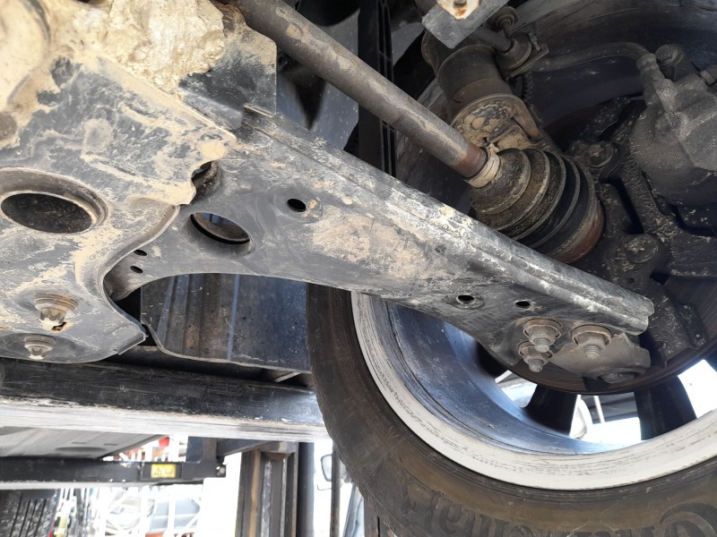 Recambio de brazo suspension inferior delantero izquierdo para fiat tipo station wagon (356_, 357_) 1.4 (356wxa1b) referencia OE