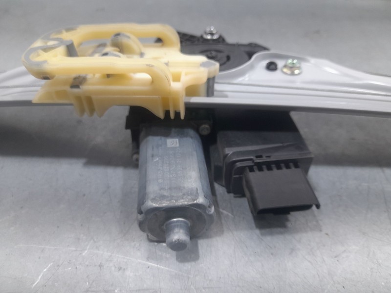 Recambio de elevalunas delantero derecho para opel crossland x / crossland (p17, p2qo) 1.2 (75) referencia OEM IAM 98810P1M22  