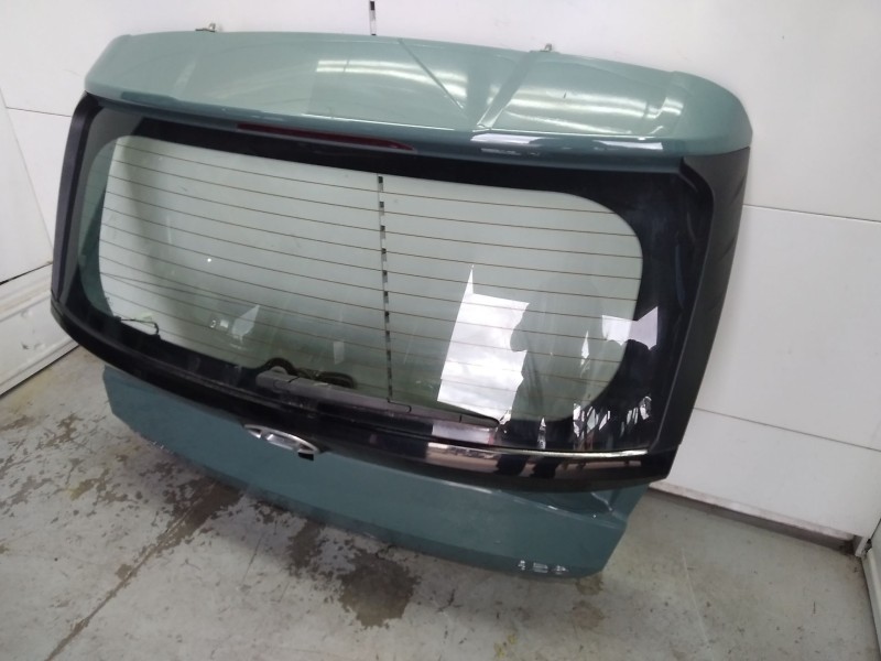 Recambio de porton trasero para hyundai i20 klass referencia OEM IAM 72800Q0010  