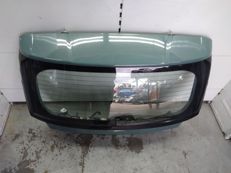 Recambio de porton trasero para hyundai i20 klass referencia OEM IAM 72800Q0010  