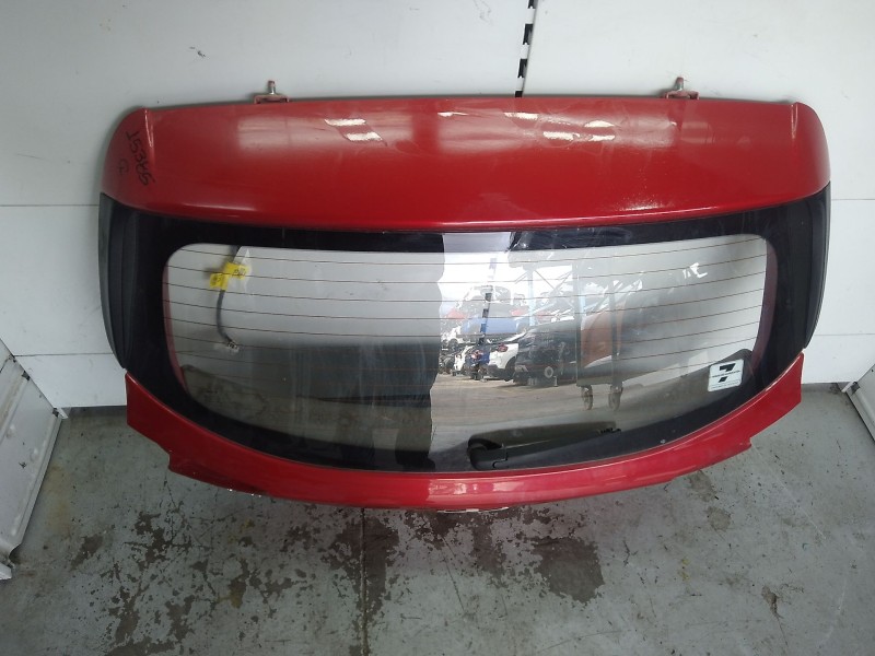 Recambio de porton trasero para kia rio (yb) hibrid referencia OEM IAM 73700H8000  
