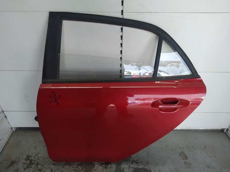 Recambio de puerta trasera izquierda para kia rio (yb) hibrid referencia OEM IAM 77003H8000  