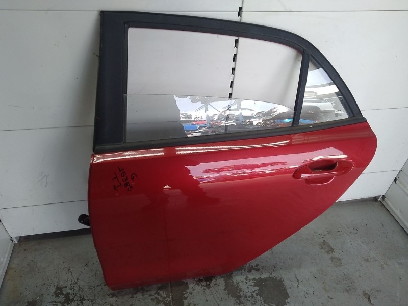 Recambio de puerta trasera izquierda para kia rio (yb) hibrid referencia OEM IAM 77003H8000  