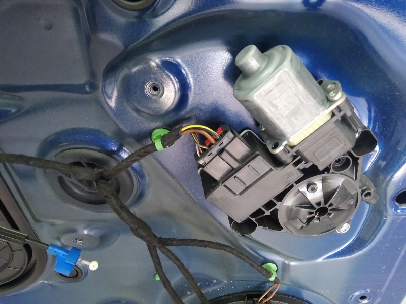 Recambio de elevalunas trasero izquierdo para seat leon (5f1) fr referencia OEM IAM 5F4839461C  