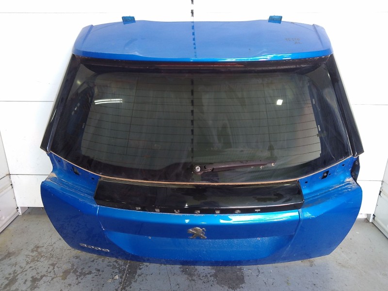 Recambio de porton trasero para peugeot 2008 (p1) allure referencia OEM IAM 9831045880  