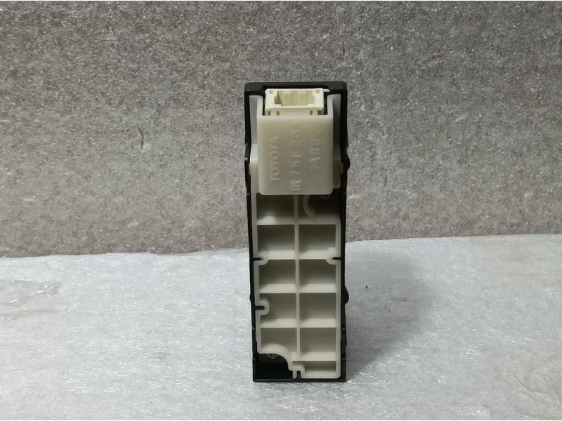 Recambio de mando multifuncion para toyota prius+ advance referencia OEM IAM   