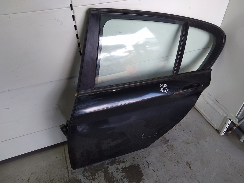 Recambio de puerta trasera izquierda para bmw serie 1 lim. (f20) 114 d referencia OEM IAM 41527284515  
