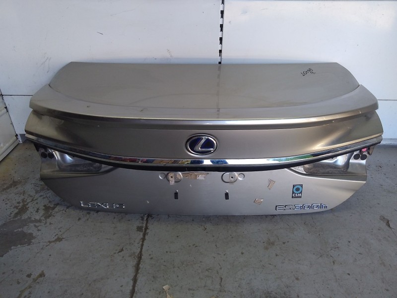 Recambio de tapa maletero para lexus es 300h referencia OEM IAM 6440133870  