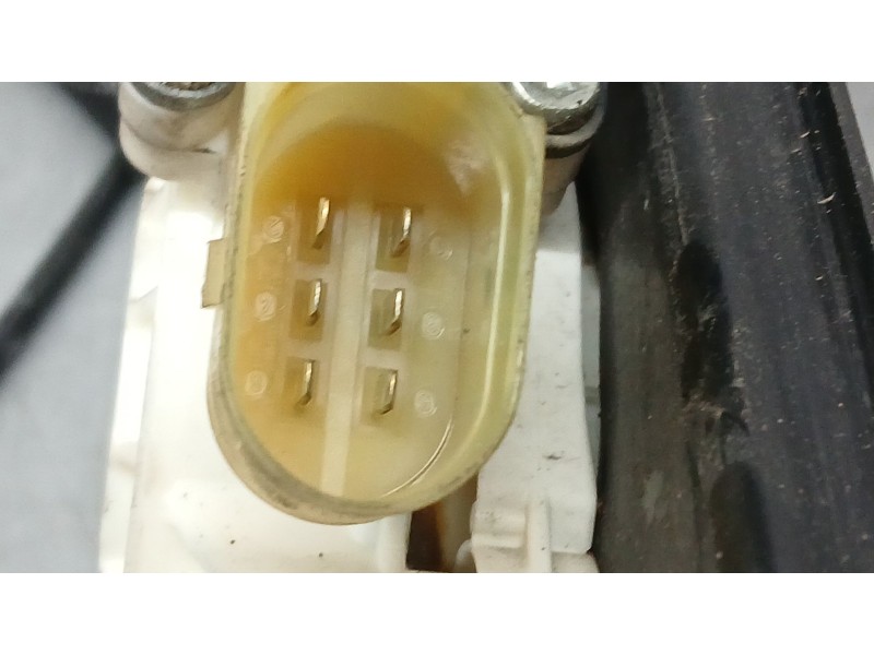 Recambio de elevalunas delantero izquierdo para bmw x5 (e70) 3.0 d referencia OEM IAM 51337166379 ELECTRICO 6 PINS 