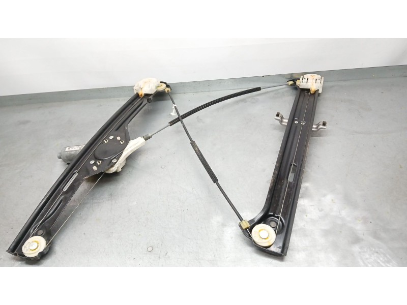 Recambio de elevalunas delantero izquierdo para bmw x5 (e70) 3.0 d referencia OEM IAM 51337166379 ELECTRICO 6 PINS 